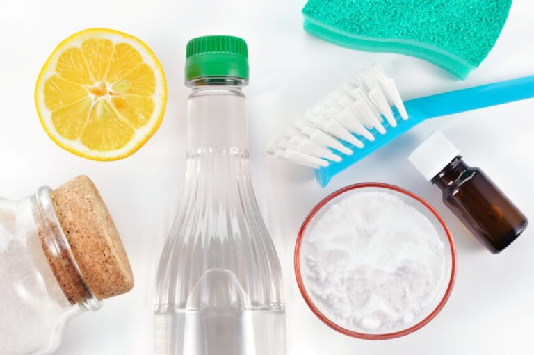 My 7 Favorite DIY Natural Cleaner Recipes (Toxin-Free!)